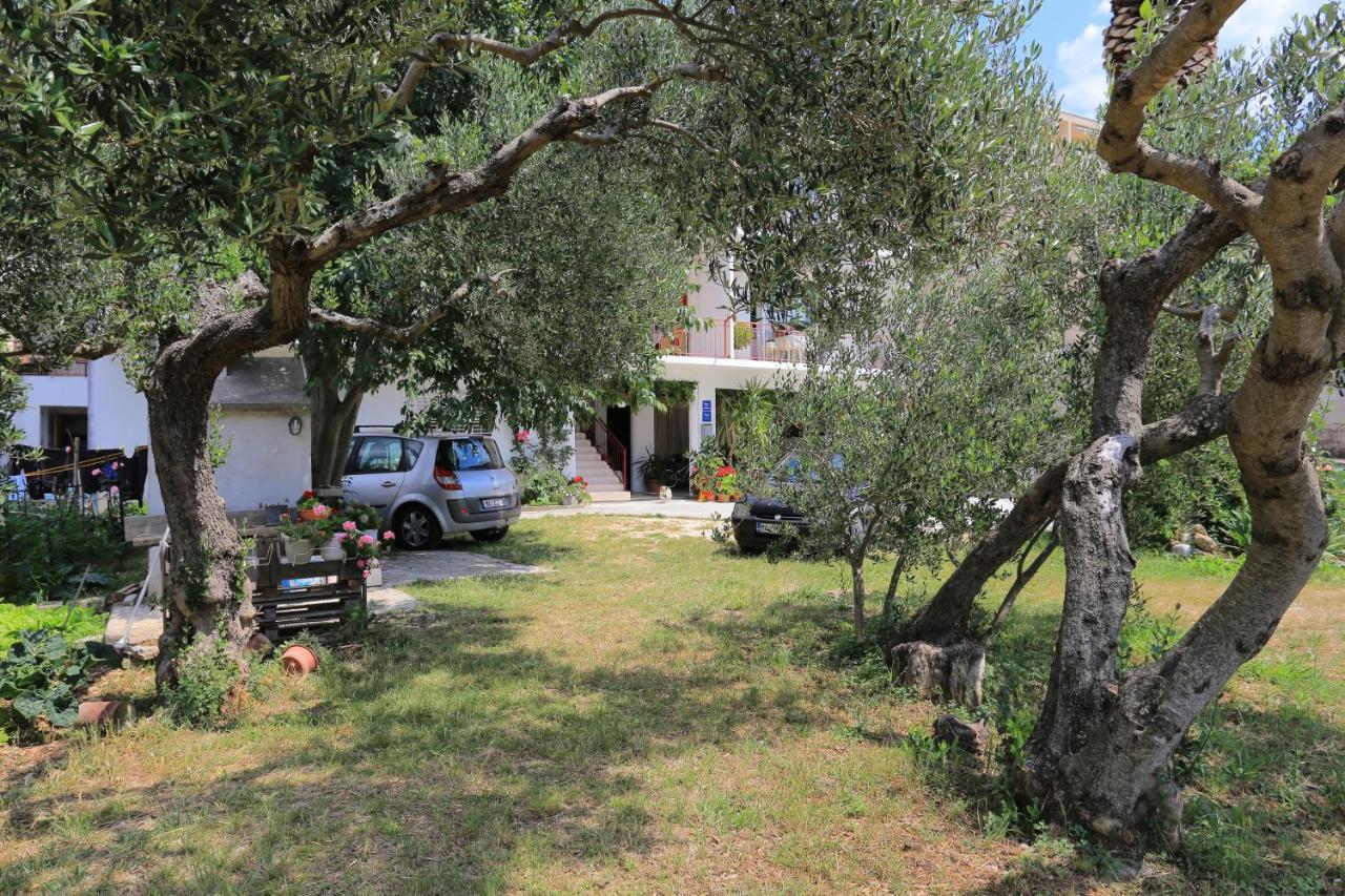 Apartment Tucepi 2676B מראה חיצוני תמונה