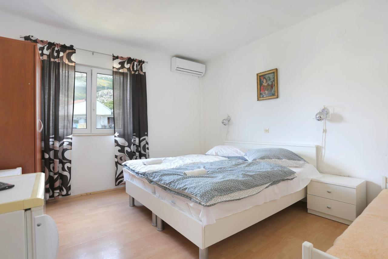Apartment Tucepi 2676B מראה חיצוני תמונה