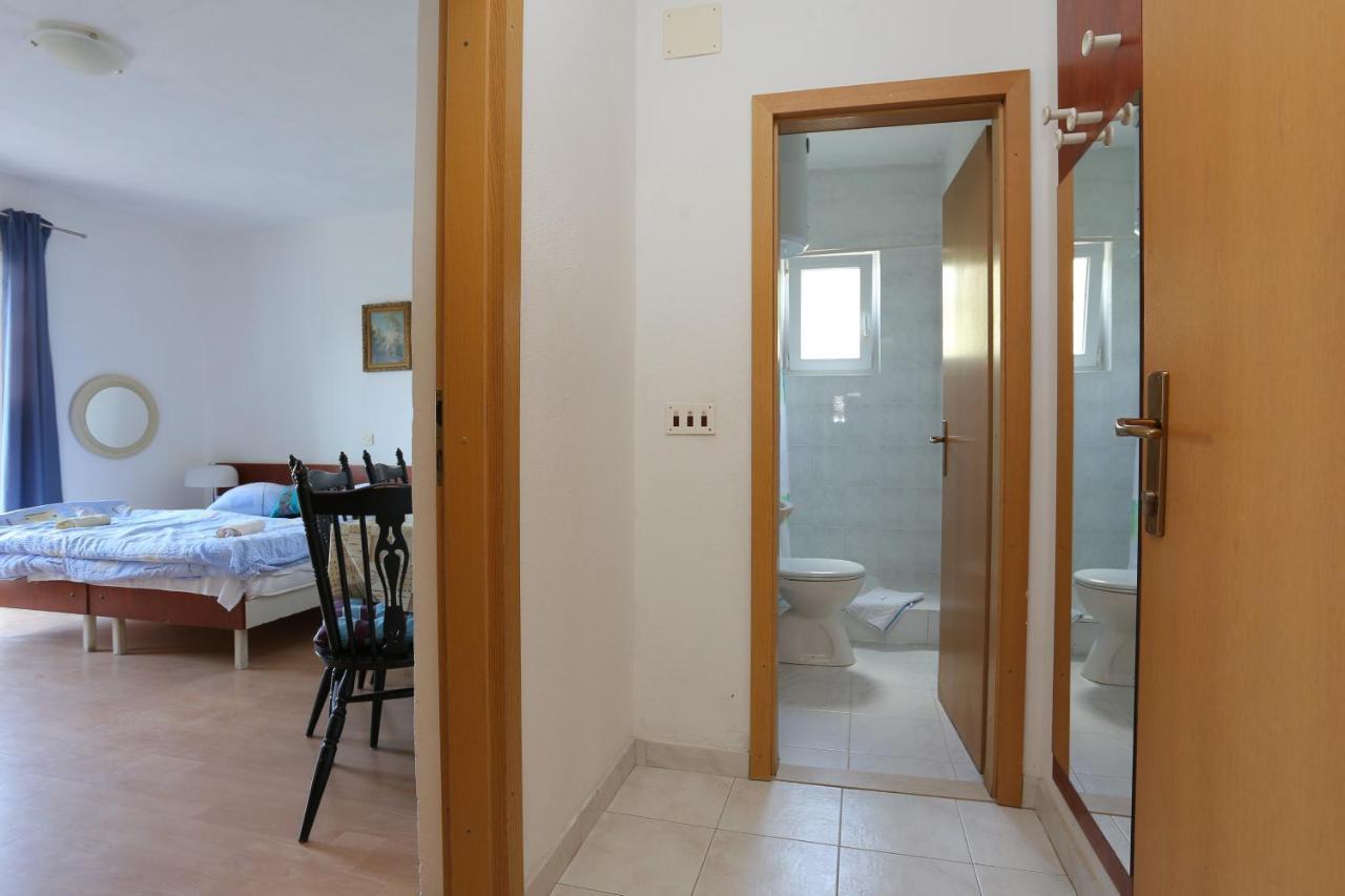 Apartment Tucepi 2676B מראה חיצוני תמונה